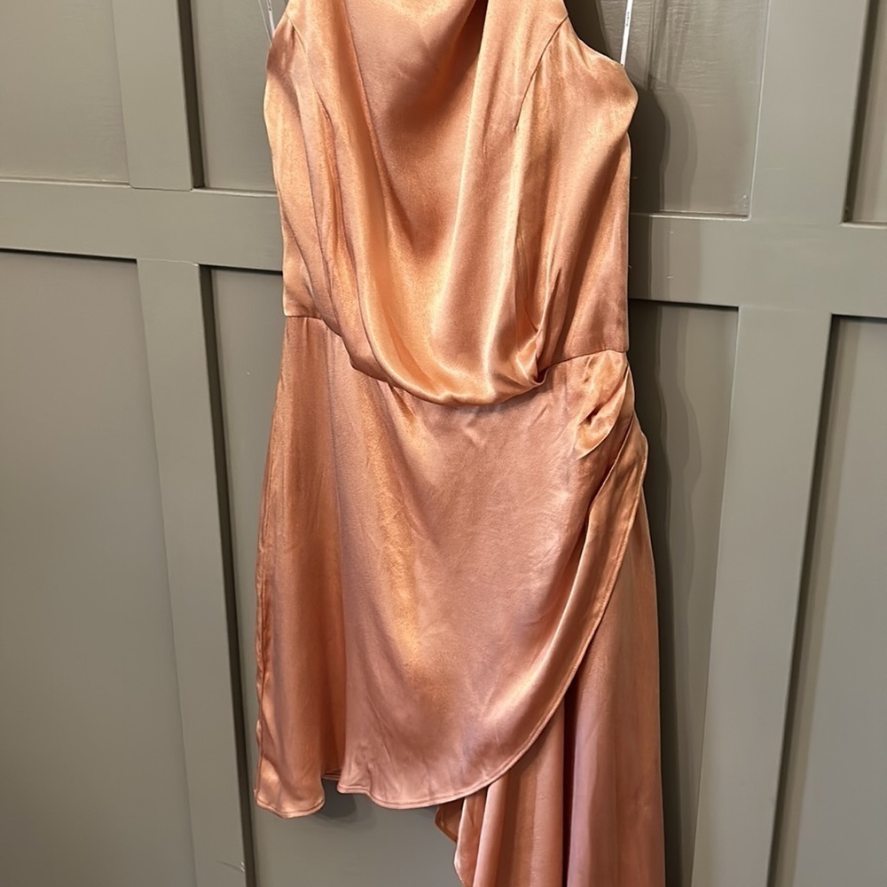 Elliatt Gold Halter Tiered Asymmetric Midi Cocktail Dress Satin Size Small New - Picture 9 of 14